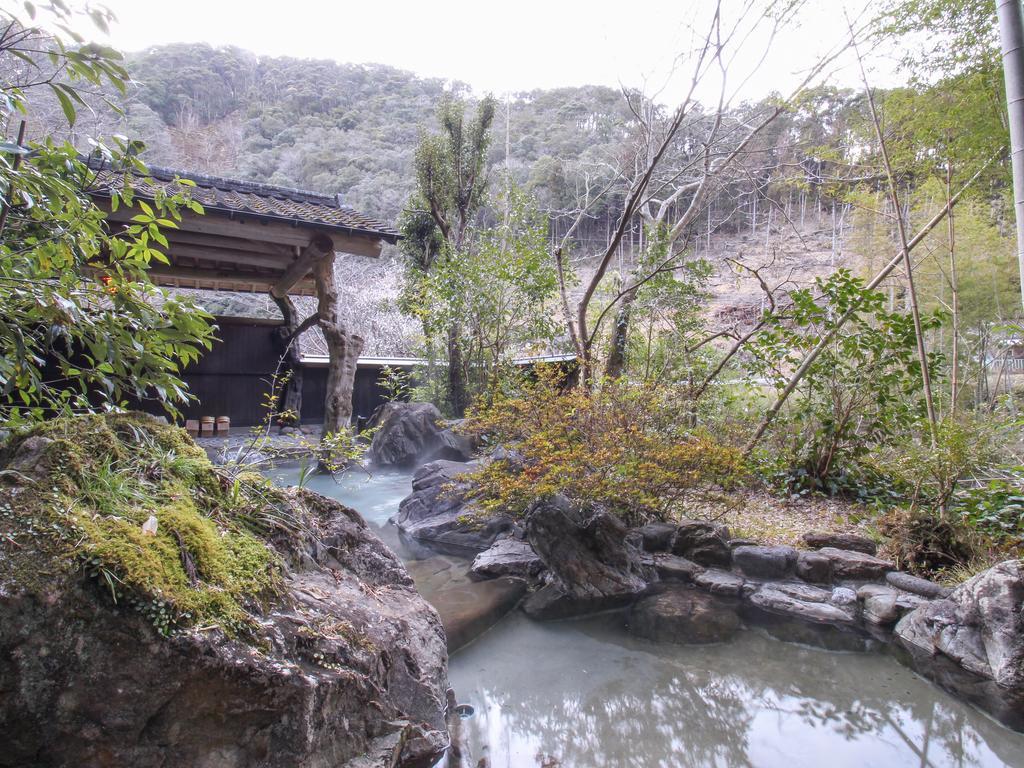 Hotel Yusenkaku Jacuširo Exteriér fotografie