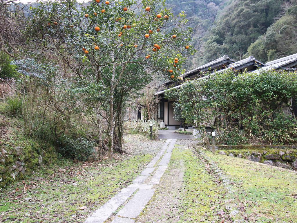 Hotel Yusenkaku Jacuširo Exteriér fotografie