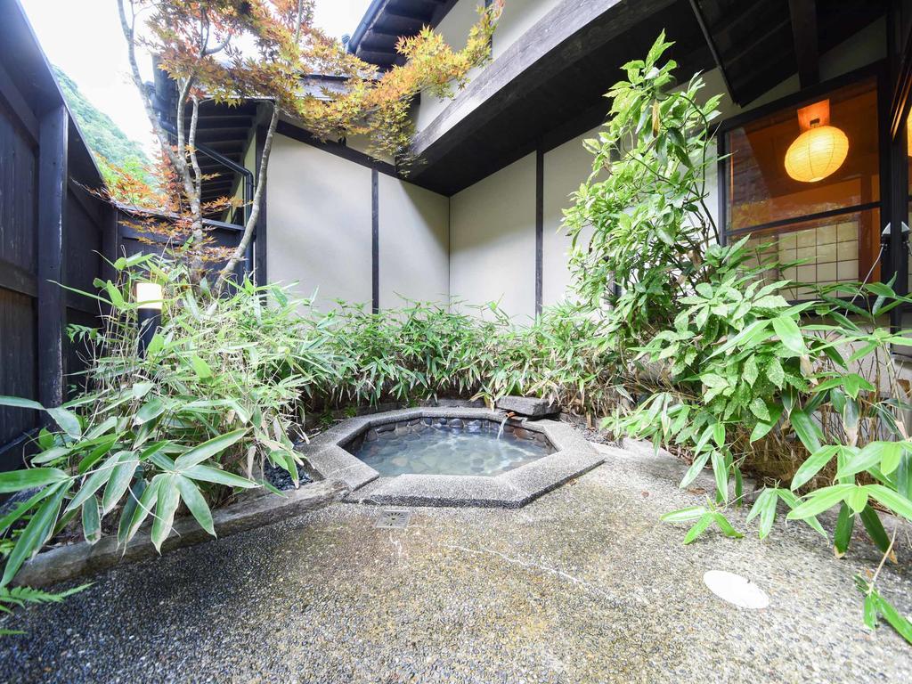 Hotel Yusenkaku Jacuširo Exteriér fotografie