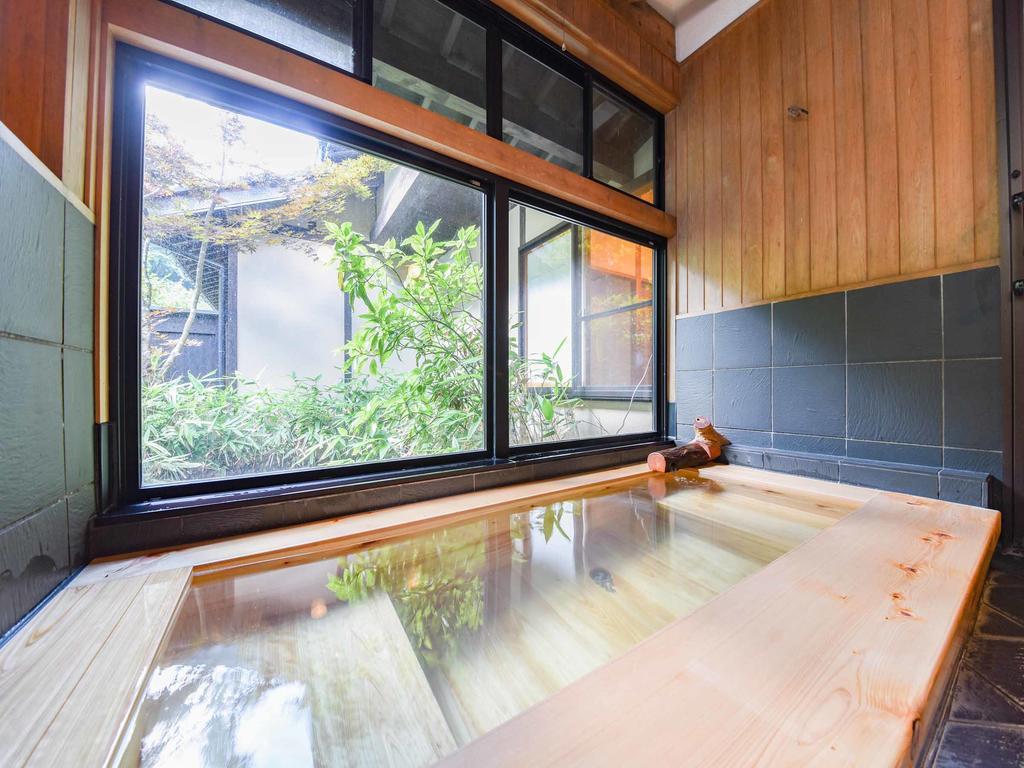 Hotel Yusenkaku Jacuširo Exteriér fotografie
